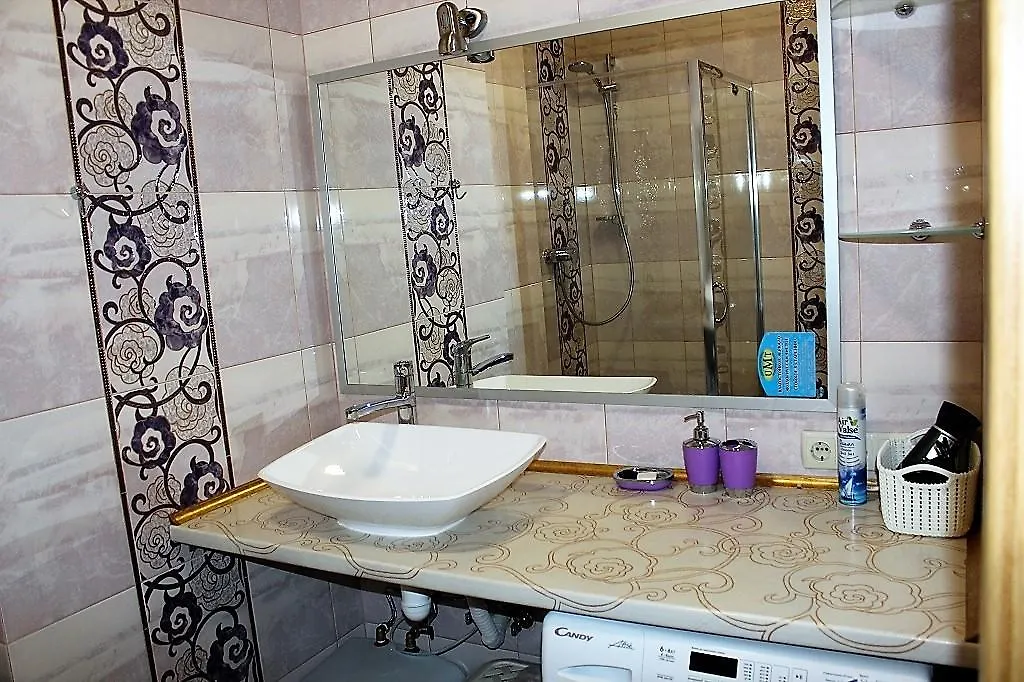 Uiutnaia Studio V Kieve Appartement